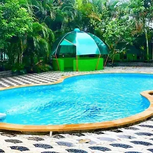 Spring Muunnar, Resort